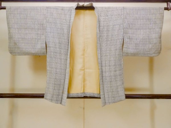 Photo1: N0210B Vintage Japanese women   Off White HAORI short jacket / Silk. Line,   (Grade C) (1)