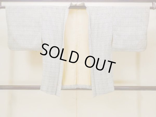 Photo2: N0210B Vintage Japanese women   Off White HAORI short jacket / Silk. Line,   (Grade C) (2)