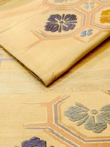 Photo8: N0227X Vintage Japanese Kimono   Gold FUKURO OBI sash Diamond-shaped flowers Silk. (Grade C) (8)