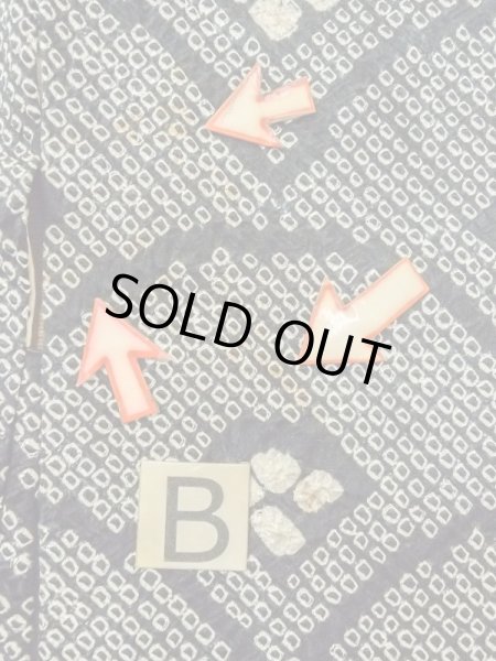 Photo15: N0305C Vintage Japanese women   Black HAORI short jacket / Silk. Wave,   (Grade B) (15)