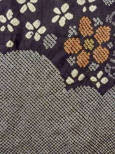 Photo4: N0305E Vintage Japanese women   Black HAORI short jacket / Silk. Flower,   (Grade B) (4)