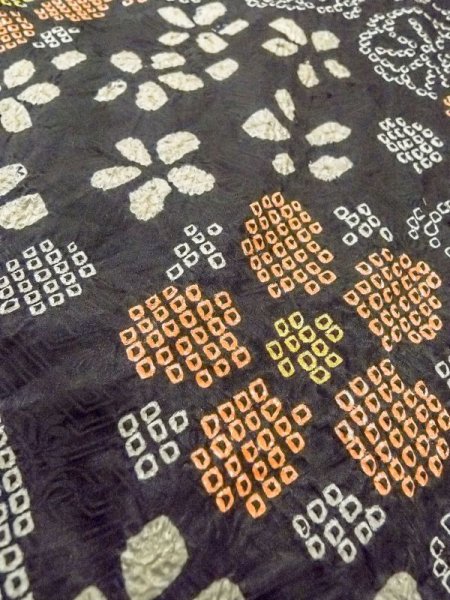 Photo8: N0305E Vintage Japanese women   Black HAORI short jacket / Silk. Flower,   (Grade B) (8)