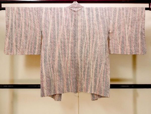 Photo2: Mint N0305I Vintage Japanese women   Multi Color HAORI short jacket / Silk. Stripes,   (Grade A) (2)