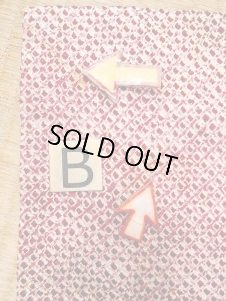 Photo15: N0305N Vintage Japanese women   Red HAORI short jacket / Silk. Leaf,   (Grade C) (15)