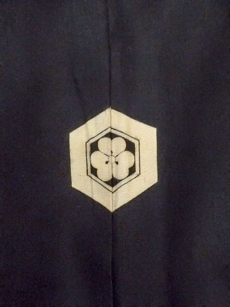 Photo3: Mint N0305S Vintage Japanese   Black Men's Haori / Silk.    (Grade D) (3)