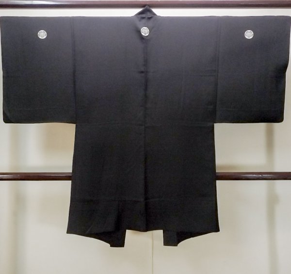 Photo2: Mint N0305T Vintage Japanese   Black Men's Haori / Silk.    (Grade C) (2)