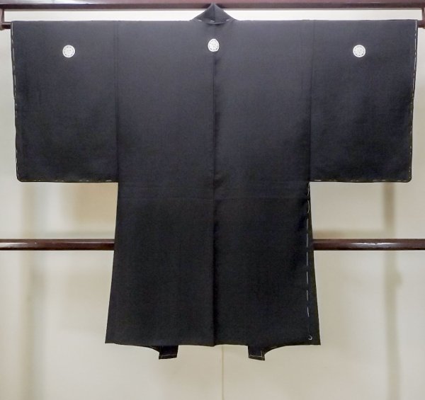 Photo2: Mint N0305V Vintage Japanese   Black Men's Haori / Silk.    (Grade C) (2)