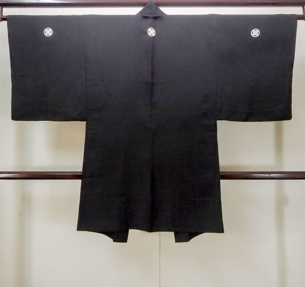 Photo2: Mint N0305Y Vintage Japanese   Black Men's Haori / Silk.    (Grade C) (2)