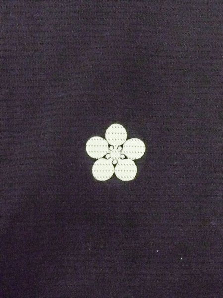 Photo3: N0312V Vintage Japanese women   Black MONTSUKI crests / Silk.    (Grade C) (3)