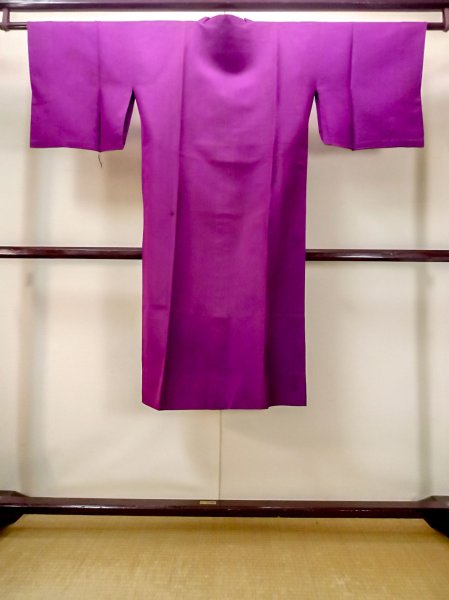 Photo2: N0321L Antique Japanese women  Shiny Purple MICHIYUKI outer coat / Silk. Line   (Grade D) (2)