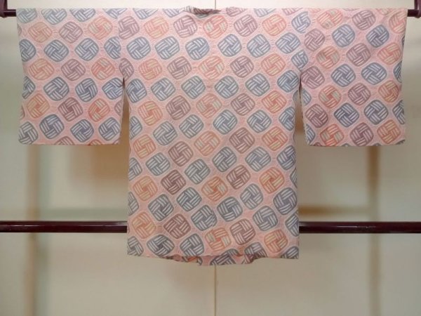 Photo2: N0329B Used Japanese women  Light Pink MICHIYUKI outer coat / Silk. Line,   (Grade C) (2)