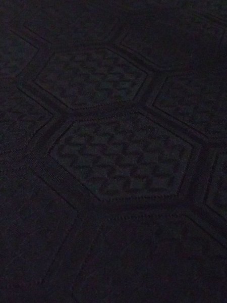 Photo8: N0329D Vintage Japanese women   Black MICHIYUKI outer coat / Silk. Tortoise-shell pattern(Hexagonal pattern)   (Grade C) (8)