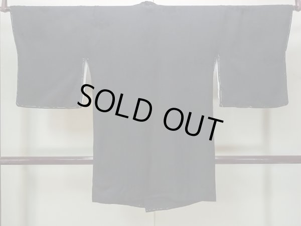 Photo2: Mint N0329N Vintage Japanese women   Black MICHIYUKI outer coat / Silk. Flower   (Grade A) (2)