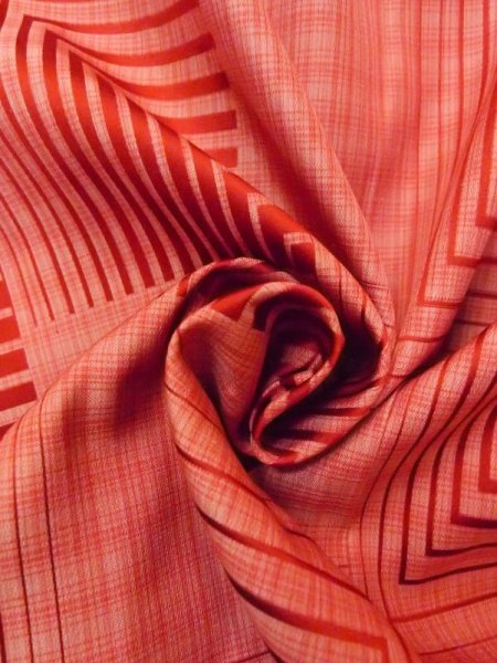 Photo12: Mint N0329W Vintage Japanese women   Coral Rain coat / Silk. Geometrical pattern,   (Grade A) (12)