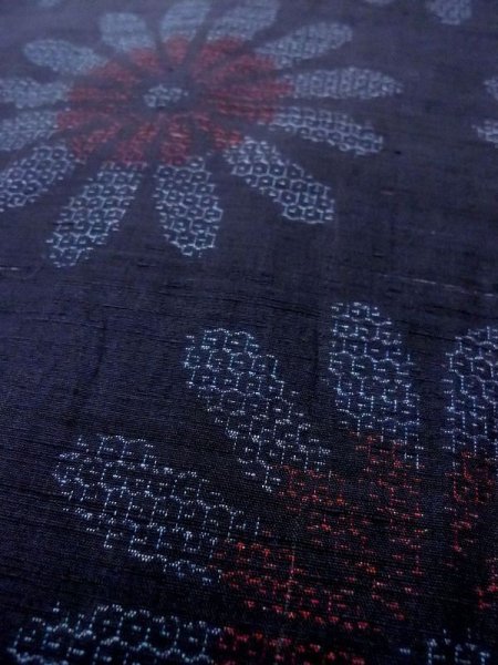 Photo8: N0409D Vintage Japanese women   Indigo Blue TSUMUGI pongee / Silk. Flower,   (Grade B) (8)