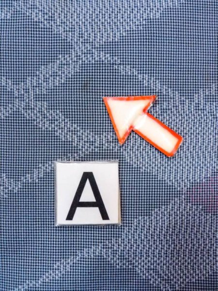 Photo14: N0430S Vintage Japanese women  Grayish Blue OSHIMA-TSUMUGI / Silk. Lozenges   (Grade C) (14)