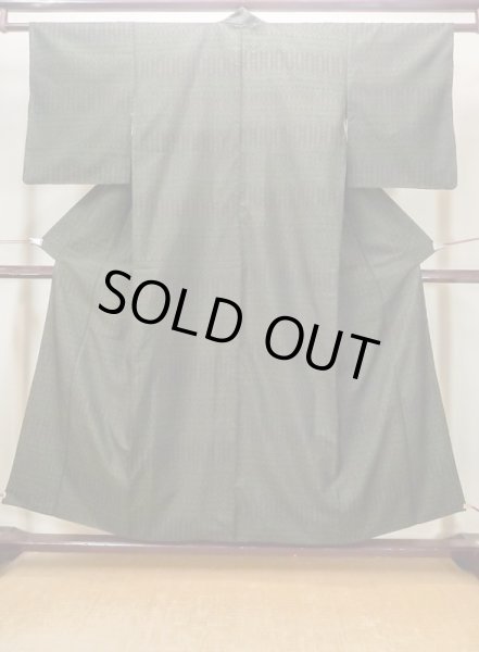 Photo1: N0430V Vintage Japanese women   Black OSHIMA-TSUMUGI / Silk. Chinese flower,   (Grade B) (1)