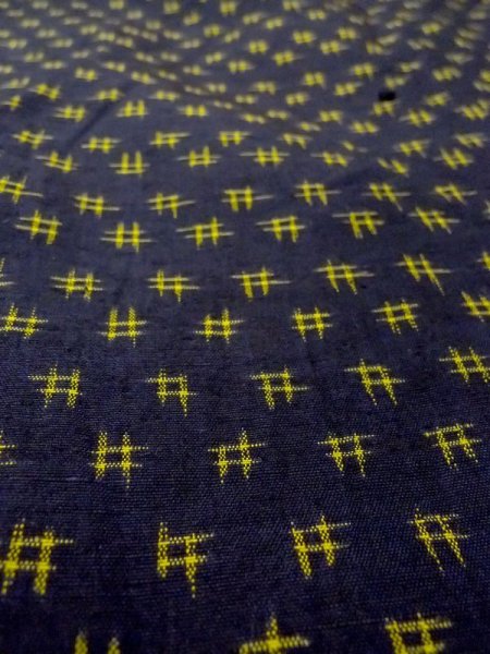 Photo9: N0509J Vintage Japanese women   Black TSUMUGI pongee / Silk. Parallel Cross   (Grade B) (9)