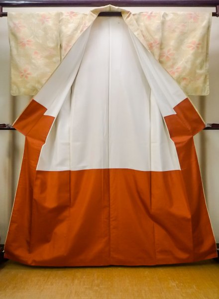 Photo2: Mint N0509U Vintage Japanese women   Beige TSUMUGI pongee / Silk. Flower   (Grade A) (2)