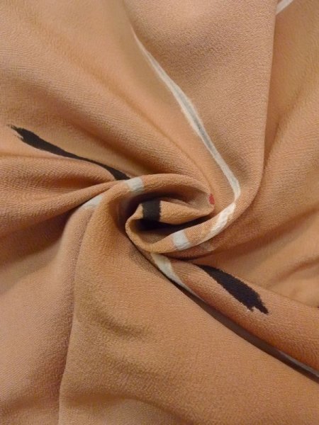 Photo11: N0529L Vintage Japanese women   Beige HAORI short jacket / Silk. Flower,   (Grade C) (11)