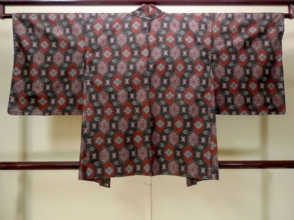 Photo2: Mint N0529P Vintage Japanese women   Black OSHIMA-TSUMUGI / Silk. Lozenges,   (Grade A) (2)