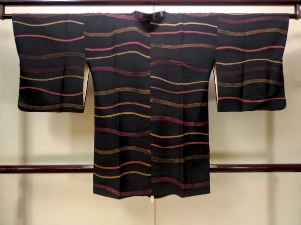 Photo2: N0529Z Vintage Japanese women   Black MICHIYUKI outer coat / Silk. Line   (Grade B) (2)