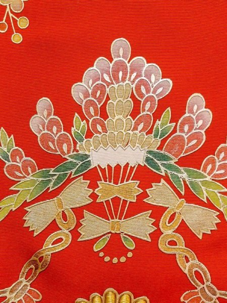 Photo13: N0605C Used Japanese women   Red UCHIKAKE Wedding / Silk. Flower,   (Grade C) (13)