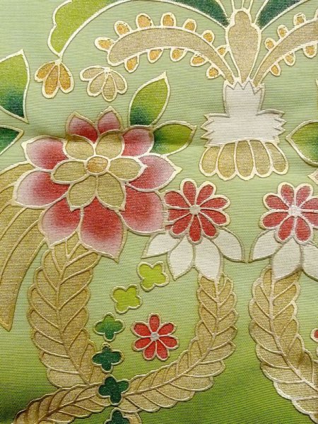 Photo18: N0605C Used Japanese women   Red UCHIKAKE Wedding / Silk. Flower,   (Grade C) (18)