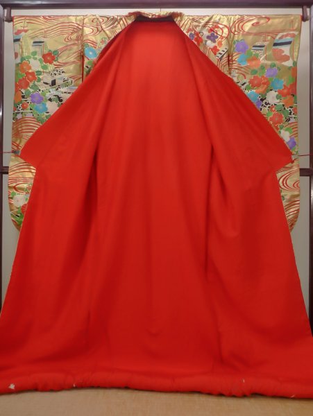 Photo4: N0605E Used Japanese women   Gold UCHIKAKE Wedding / Silk. SAKURA cherry blossom,   (Grade D) (4)