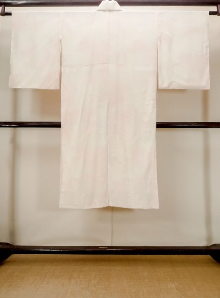 Photo2: N0611L Vintage Japanese women  Light Pink JUBAN undergarment / Silk. MOMIJI maple leaf,   (Grade C) (2)