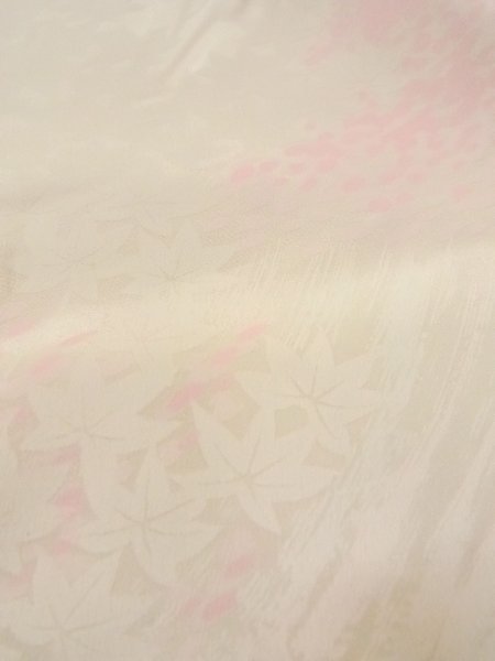 Photo8: N0611L Vintage Japanese women  Light Pink JUBAN undergarment / Silk. MOMIJI maple leaf,   (Grade C) (8)