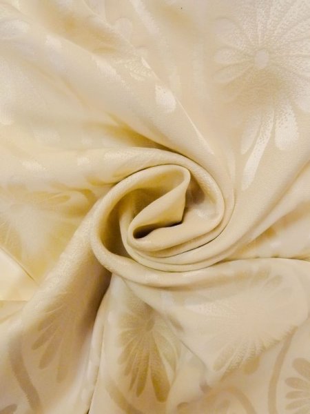 Photo12: N0611P Vintage Japanese women   Ivory JUBAN undergarment / Silk. Chrysanthemum,   (Grade C) (12)