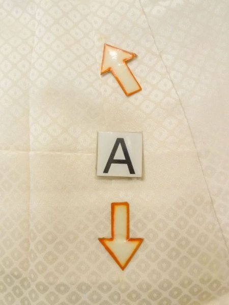 Photo14: N0611Q Vintage Japanese women  Shiny Ivory JUBAN undergarment / Silk. Dapple pattern   (Grade C) (14)