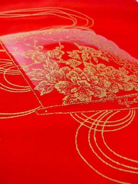 Photo7: N0624L Vintage Japanese Kimono   Red Cutting cloth Peony Silk. (Grade C) (7)