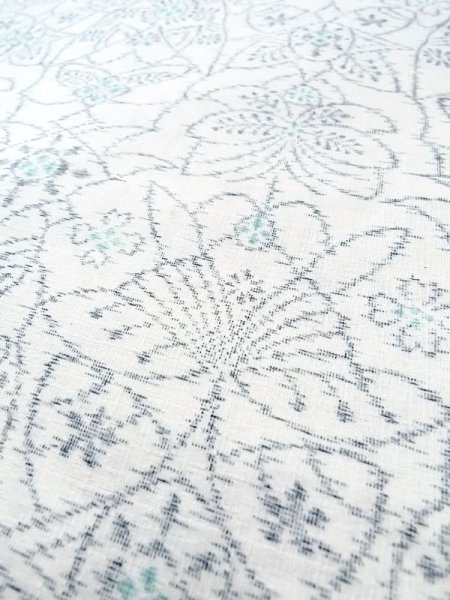 Photo6: N0624U Vintage Japanese Kimono   White Cutting cloth Butterfly Wool. (Grade B) (6)