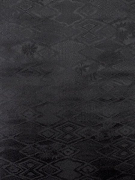 Photo2: N0624V Vintage Japanese Kimono   Black Cutting cloth  Silk. (Grade B) (2)
