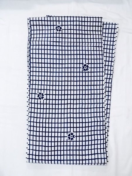 Photo1: N0625C Vintage Japanese Kimono   White Cutting cloth Flower Cotton/hemp (Grade B) (1)