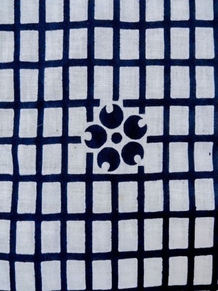 Photo3: N0625C Vintage Japanese Kimono   White Cutting cloth Flower Cotton/hemp (Grade B) (3)