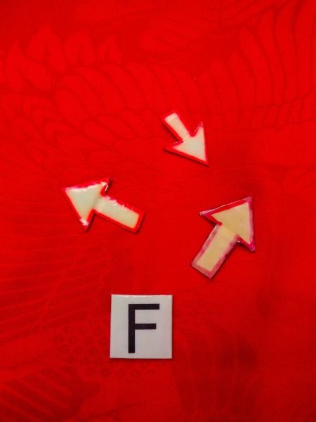 Photo19: N0629A Antique Japanese women   Red Kids/Girls / Silk.  W/embroidary half collar.  (Grade D) (19)