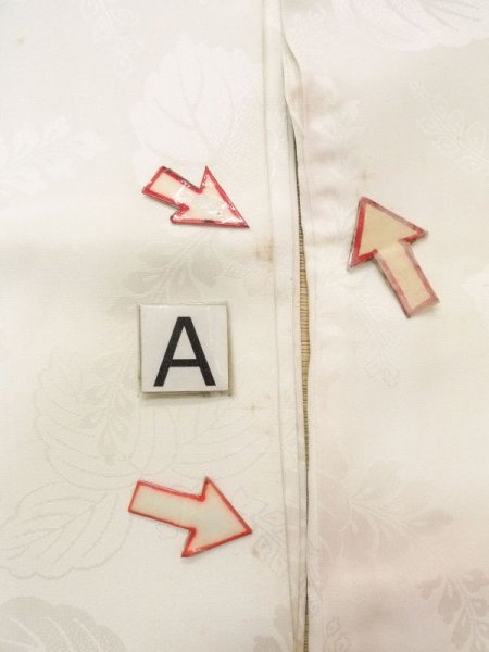 Photo14: N0629H Antique Japanese women   White Kids/Girls / Silk.  W/embroidary half collar.  (Grade C) (14)