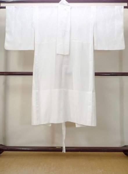 Photo2: N0629L Vintage Japanese women   White JUBAN undergarment / Synthetic.    (Grade B) (2)