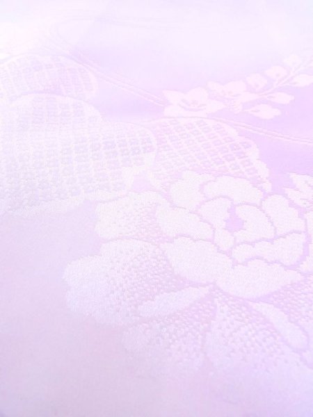 Photo8: N0629R Vintage Japanese women  Pale Purple JUBAN undergarment / Synthetic.  W/embroidary half collar. Base woven pattern: KIRI paulownia, Grass, Stream, Dapple pattern  (Grade B) (8)