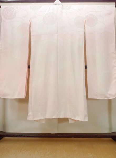 Photo2: N0629S Vintage Japanese women  Pale Pink JUBAN undergarment / Silk.    (Grade C) (2)