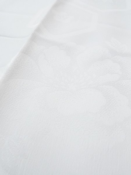 Photo10: N0629W Vintage Japanese women   White JUBAN undergarment / Synthetic.  Base woven pattern: MOMIJI maple leaf, Pine tree/branch/needle, Bamboo leaf,  Tortoise-shell pattern(Hexagonal pattern), Dapple pattern  (Grade B) (10)
