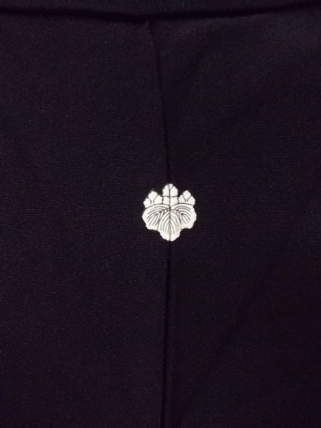 Photo3: N0717L Vintage Japanese women   Black MONTSUKI crests / Silk.    (Grade B) (3)