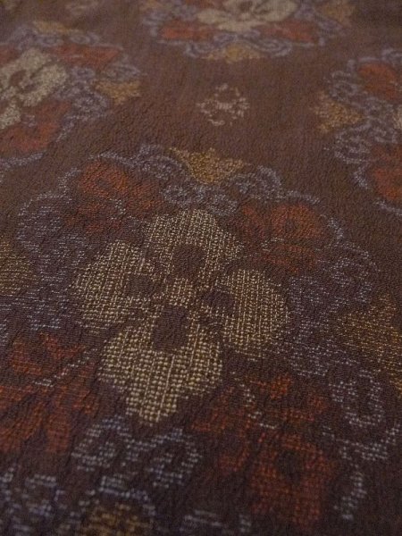Photo8: Mint N0717M Vintage Japanese women   Brown TSUMUGI pongee / Silk. Chinese flower, There are stains all over.  (Grade A) (8)