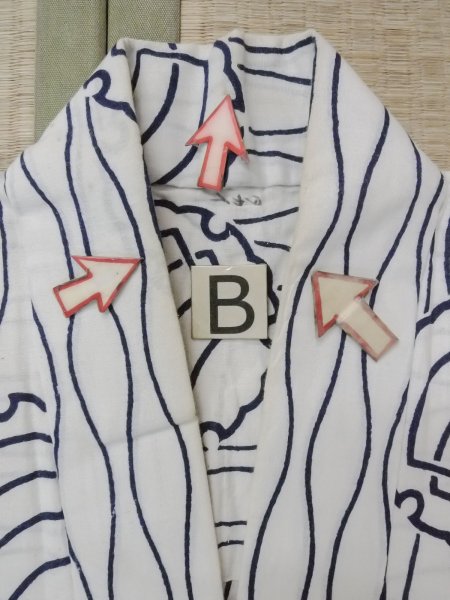 Photo15: N0731H Vintage Japanese kimono   Indigo Blue Men's Yukata for Men / Cotton. Folding fan,   (Grade C) (15)