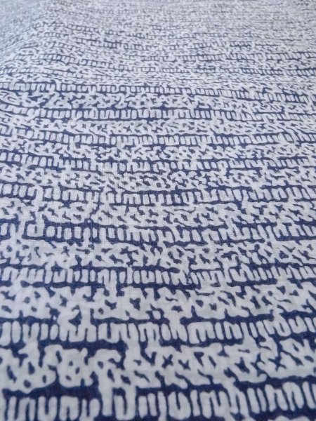 Photo9: N0731L Vintage Japanese kimono   Indigo Blue Men's Yukata for Men / Cotton. Abstract pattern Stains/Soils all over.  (Grade C) (9)