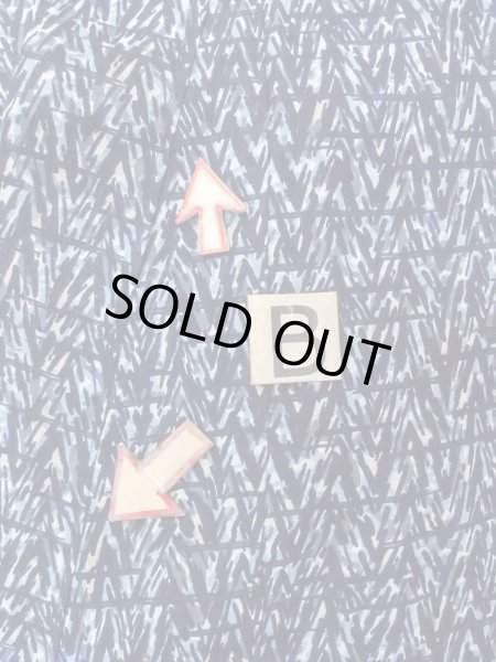 Photo15: N0731N Vintage Japanese kimono  Dark Indigo Blue Men's Yukata for Men / Cotton. Abstract pattern   (Grade C) (15)