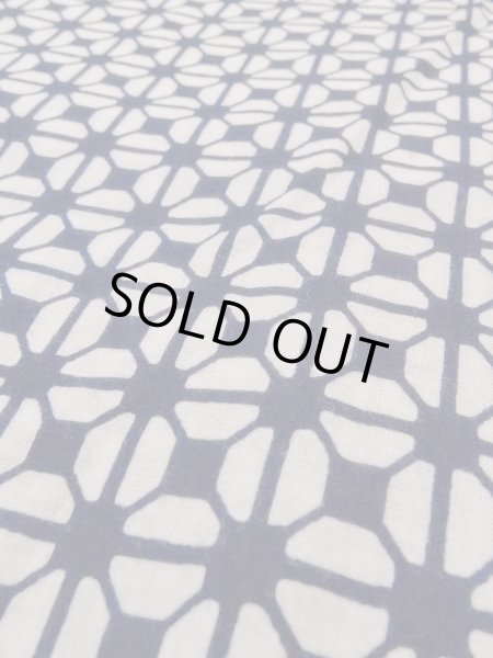 Photo8: N0731Y Vintage Japanese kimono   Indigo Blue Men's Yukata for Men / Cotton. Geometrical pattern   (Grade D) (8)